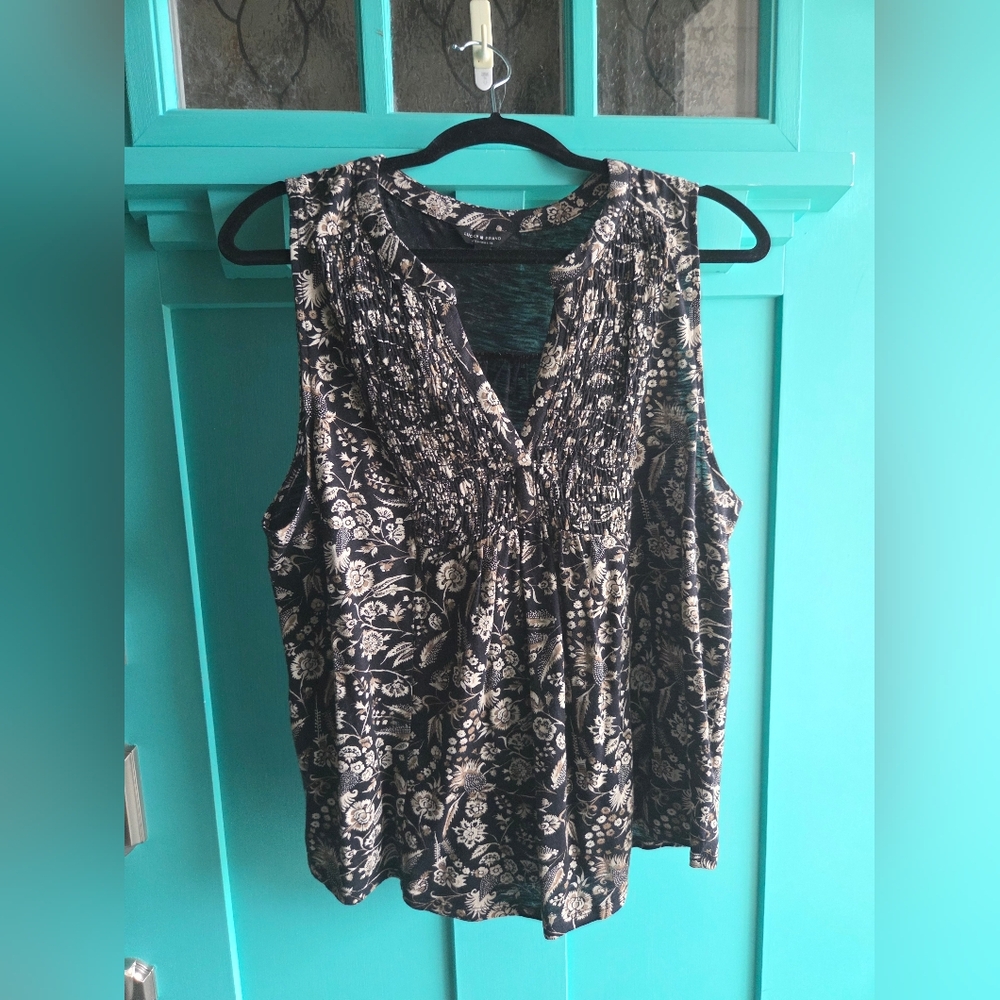 Lucky Brand Black and Cream Floral Blouse